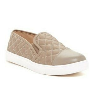 Steve Madden beige quilted slip-on sneakers